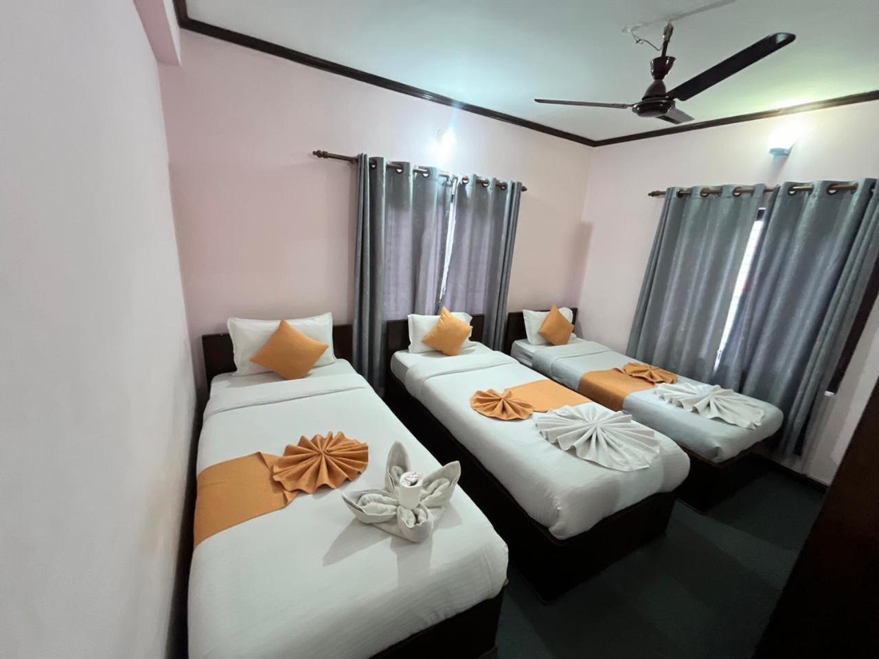 Hotel Travel Inn Pokhara Ngoại thất bức ảnh
